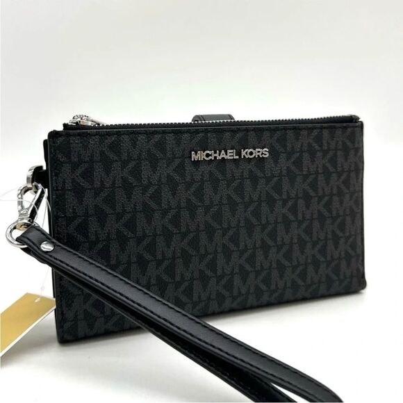 Michael Kors Black Wristlet Wallet - Picture 1 of 9